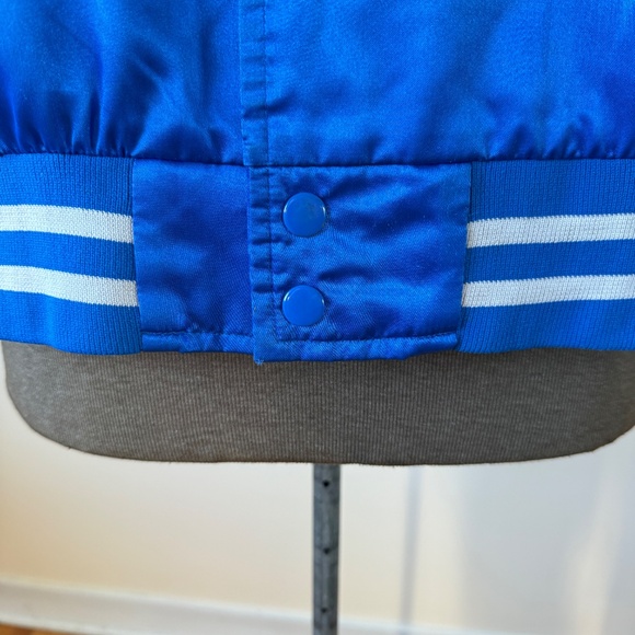 Must have Vintage 80s satin team bomber - Picture 9 of 12